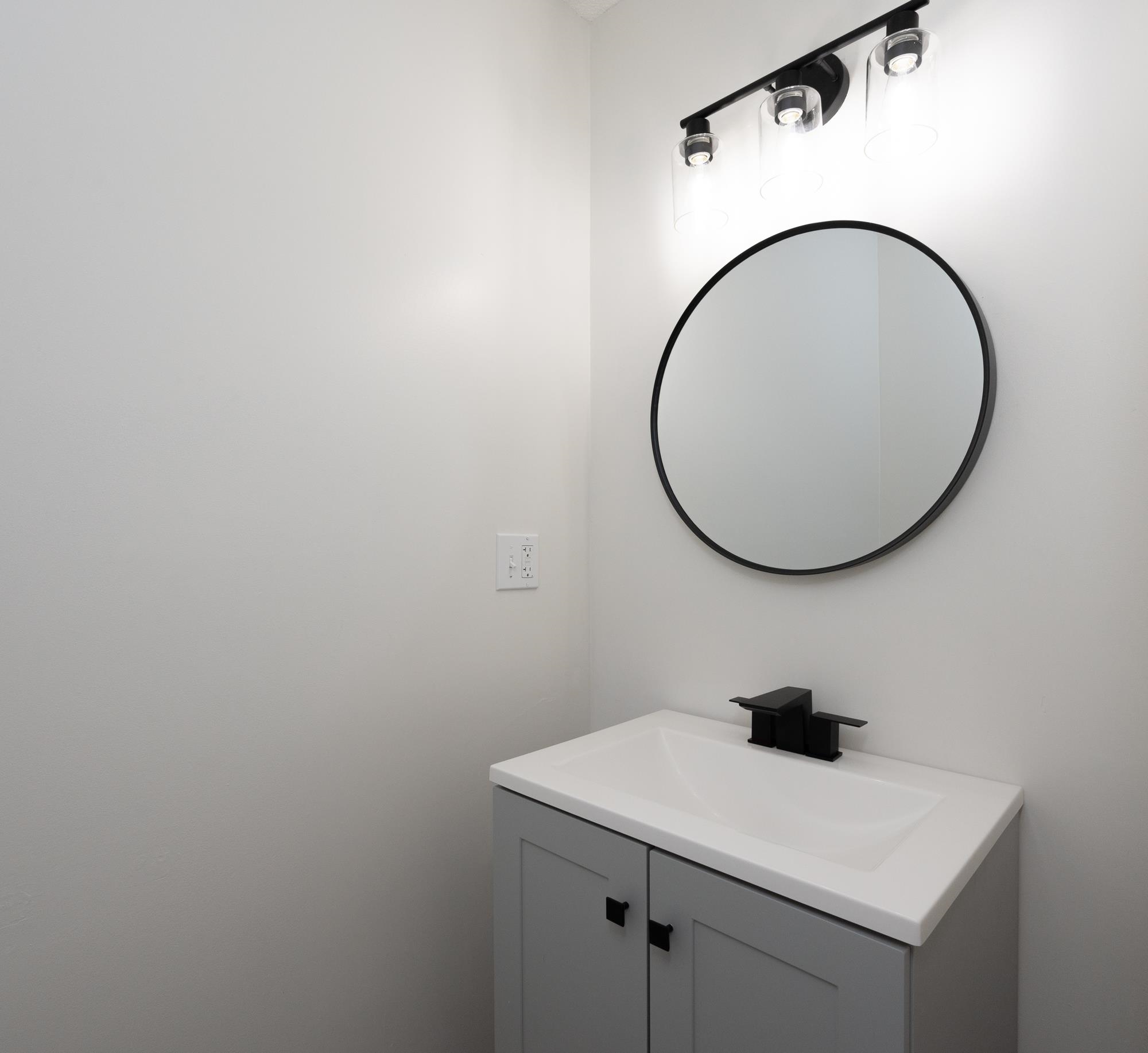 31 South Avenue, Unit L Derry, NH 03038 - Photo 15 of 27