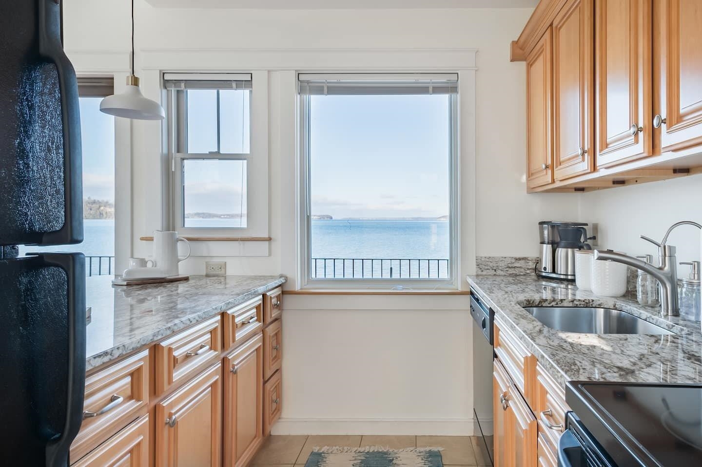 638 Bay Road Shelburne, VT 05482 - Photo 9 of 26