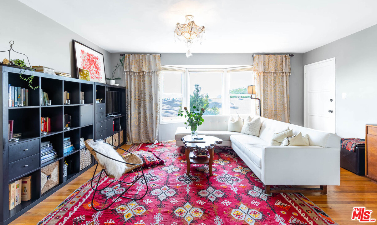 1125 Bay Street, Unit C Santa Monica, CA 90405 - Photo 1 of 20