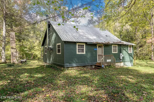 $550,000 | 6806 Walnut Loop Road, Townsend, TN 37882