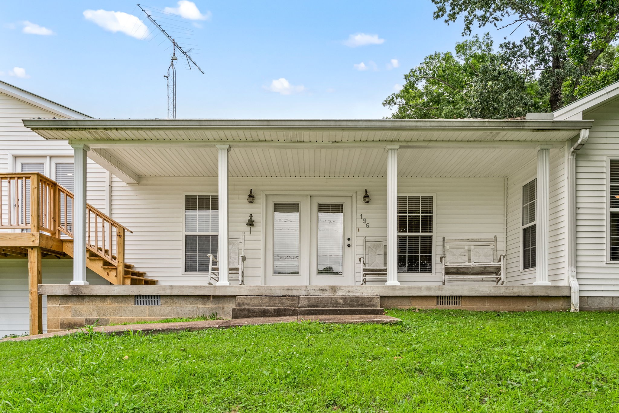 196 Wildlife Road Dover, TN 37058 - Photo 8 of 98 front view of a house with a yard