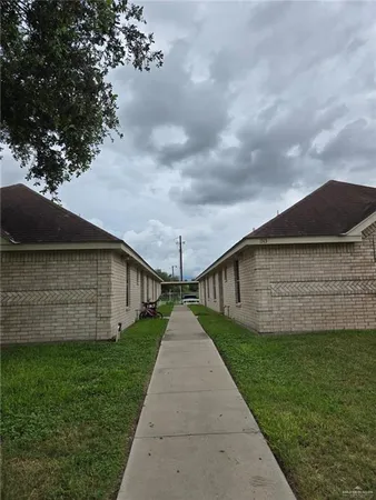 $875 | 1513 Acme Lane, Unit D, Edinburg, TX 78541