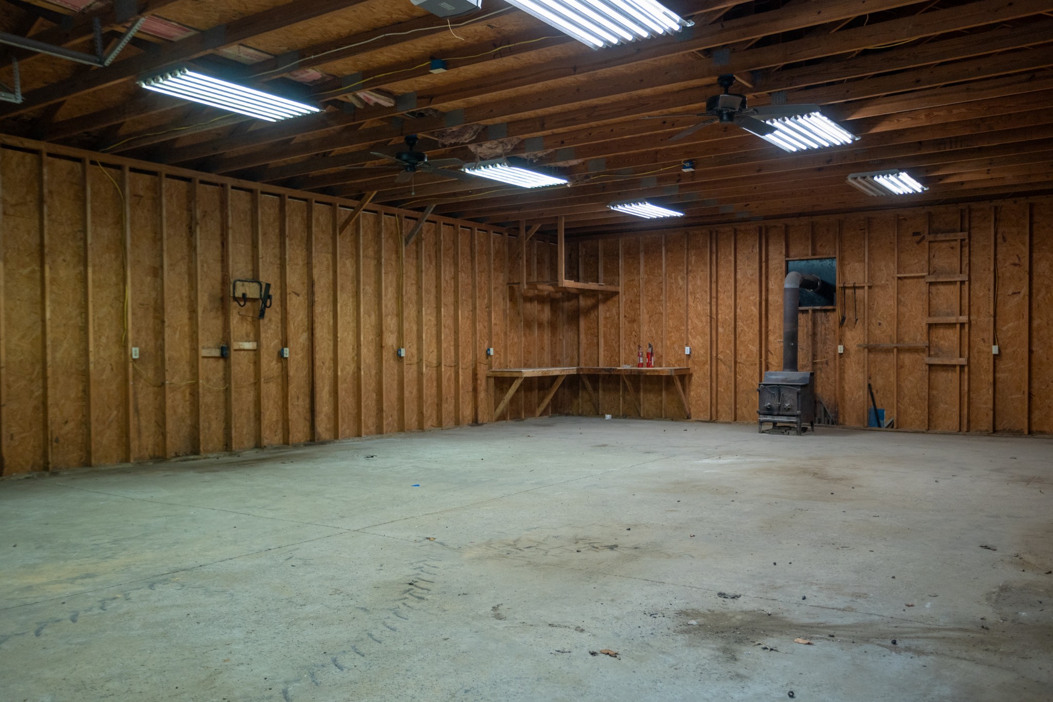 1052 Randy Road Ashland City, TN 37015 - Photo 28 of 30 a view of an empty room