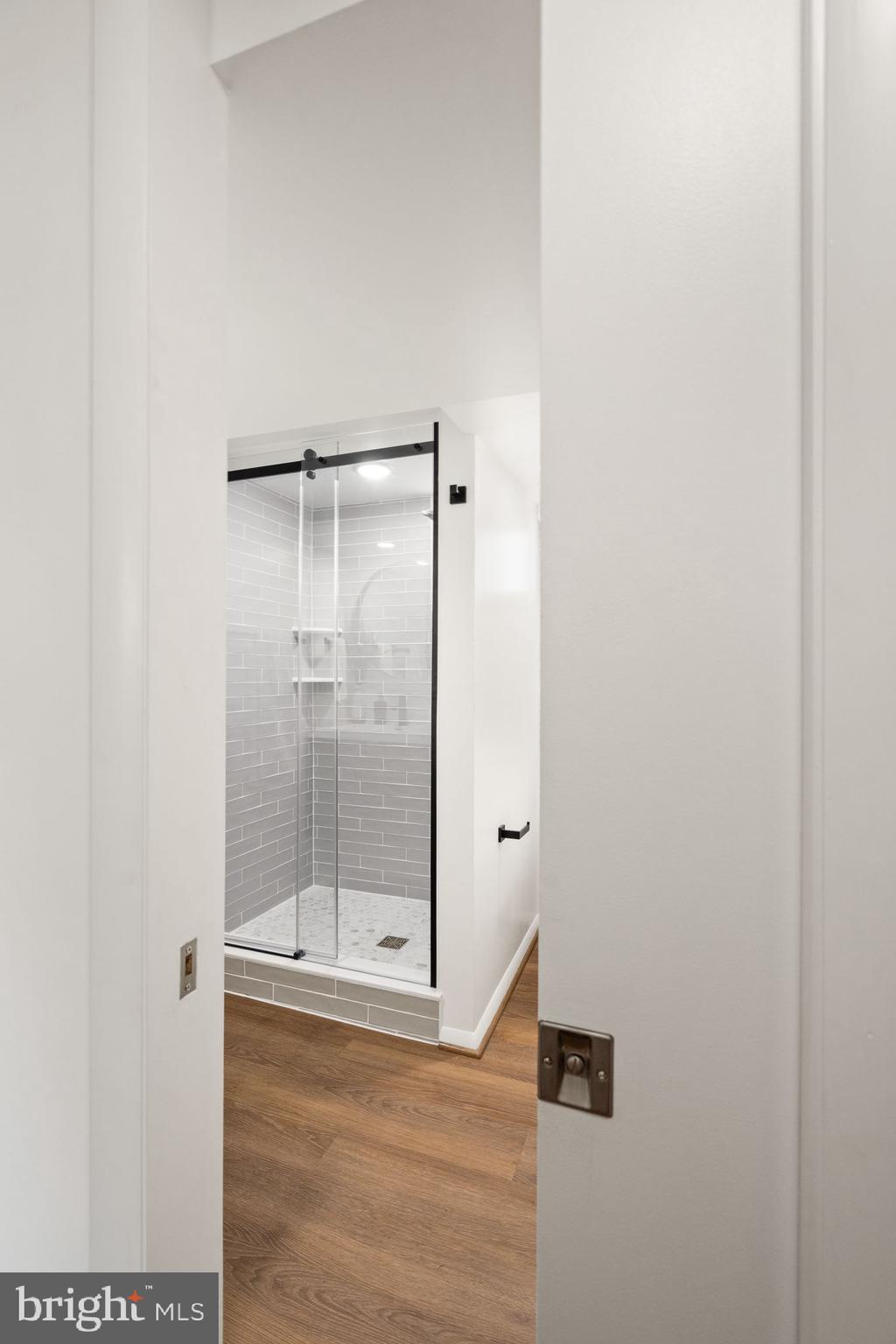 5217 Ravensworth Road Springfield, VA 22151 - Photo 27 of 37