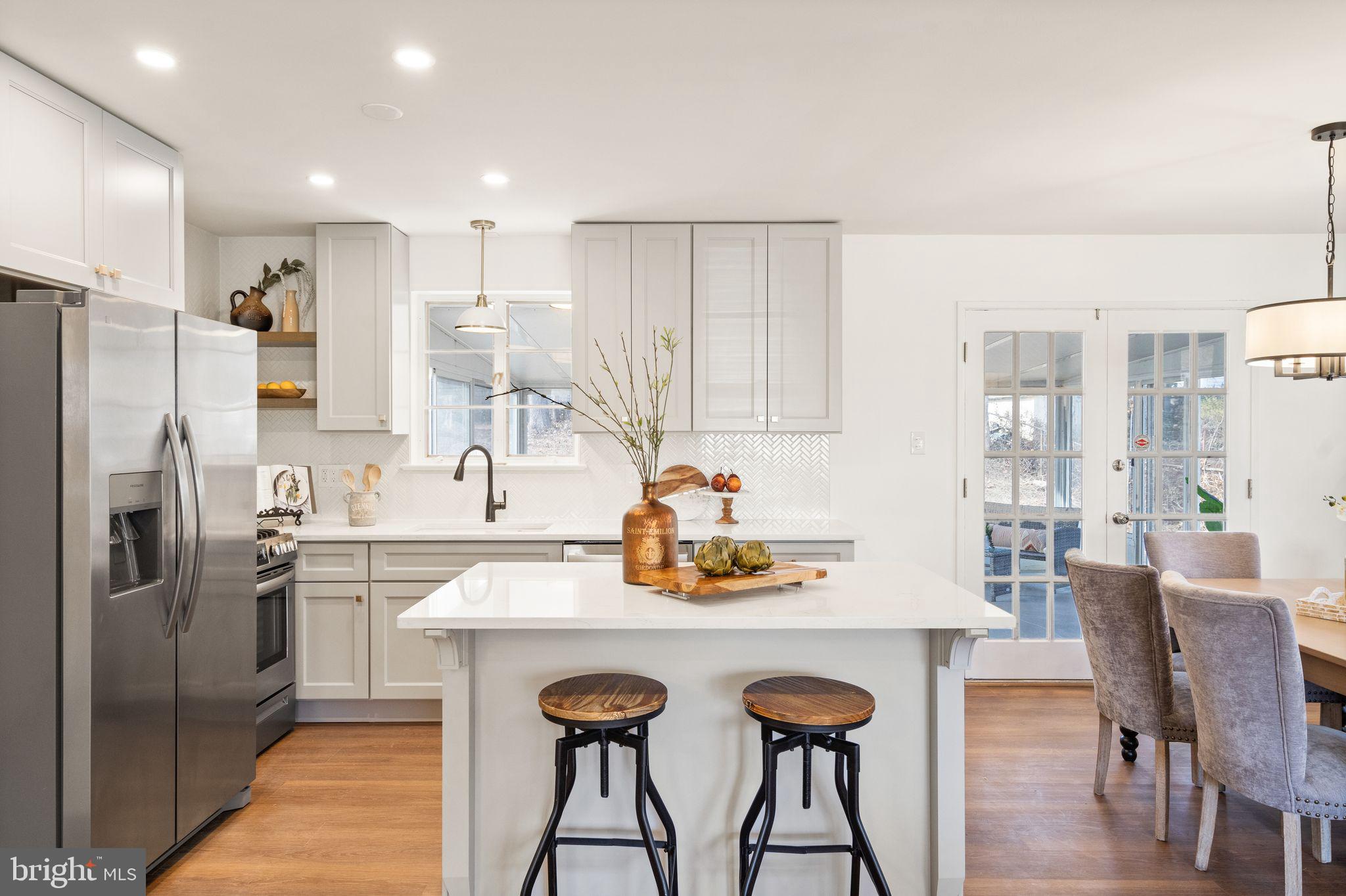 5217 Ravensworth Road Springfield, VA 22151 - Photo 7 of 37