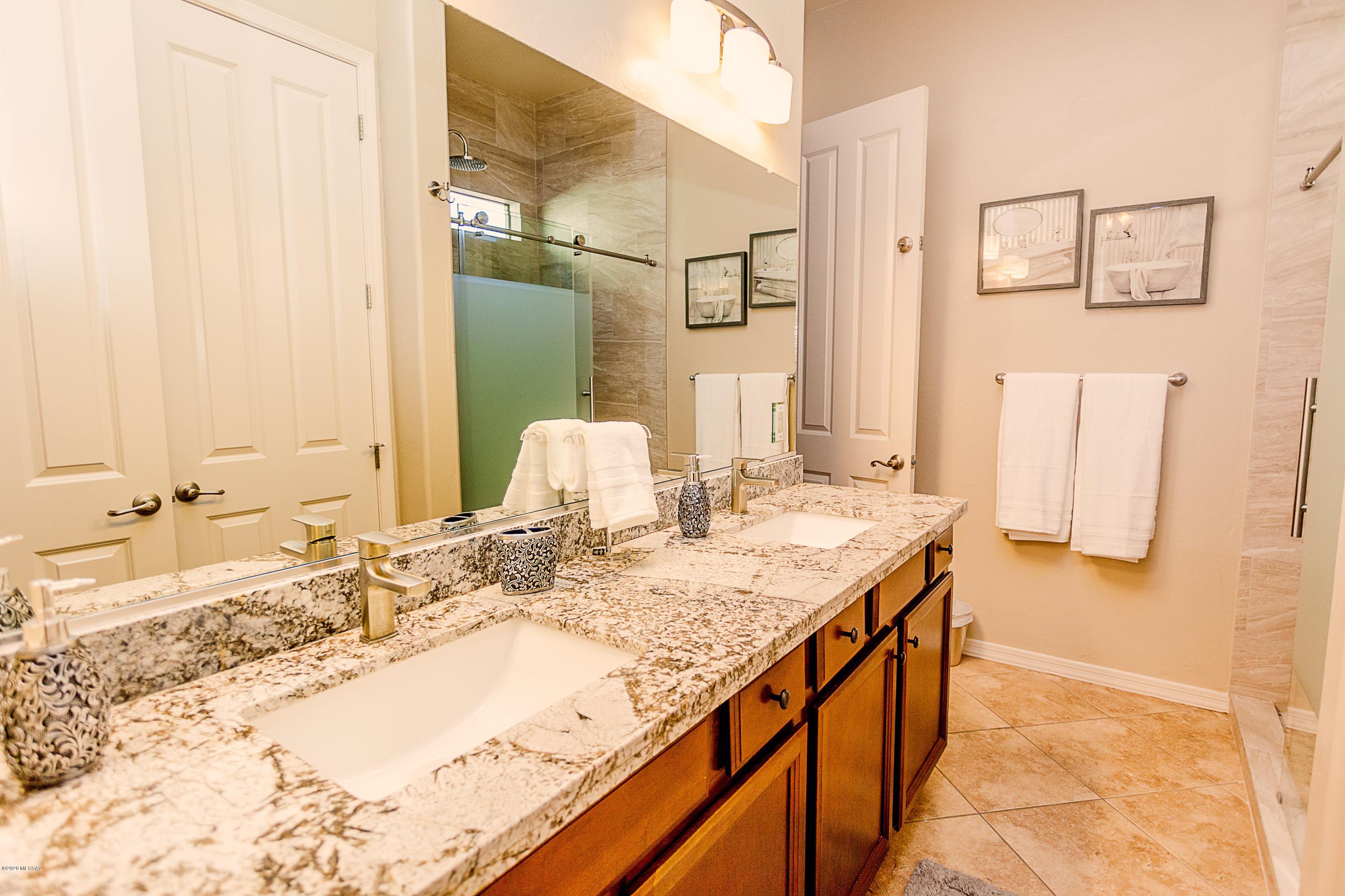 11685 North Peaceful Night Road Tucson, AZ 85737 - Photo 32 of 37