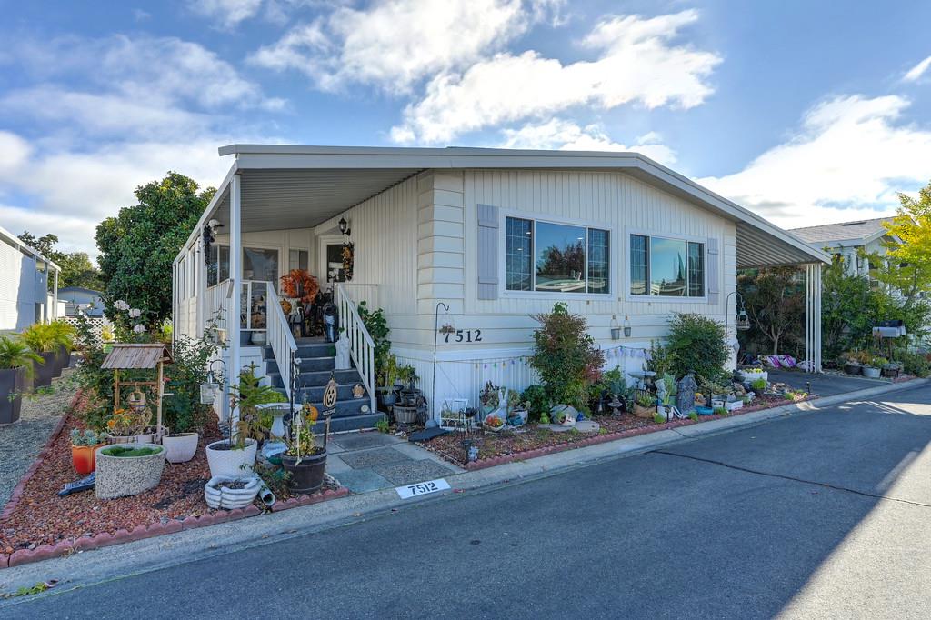 a front view of house with yard