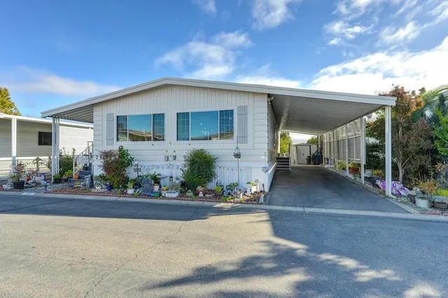 a house view with a outdoor space