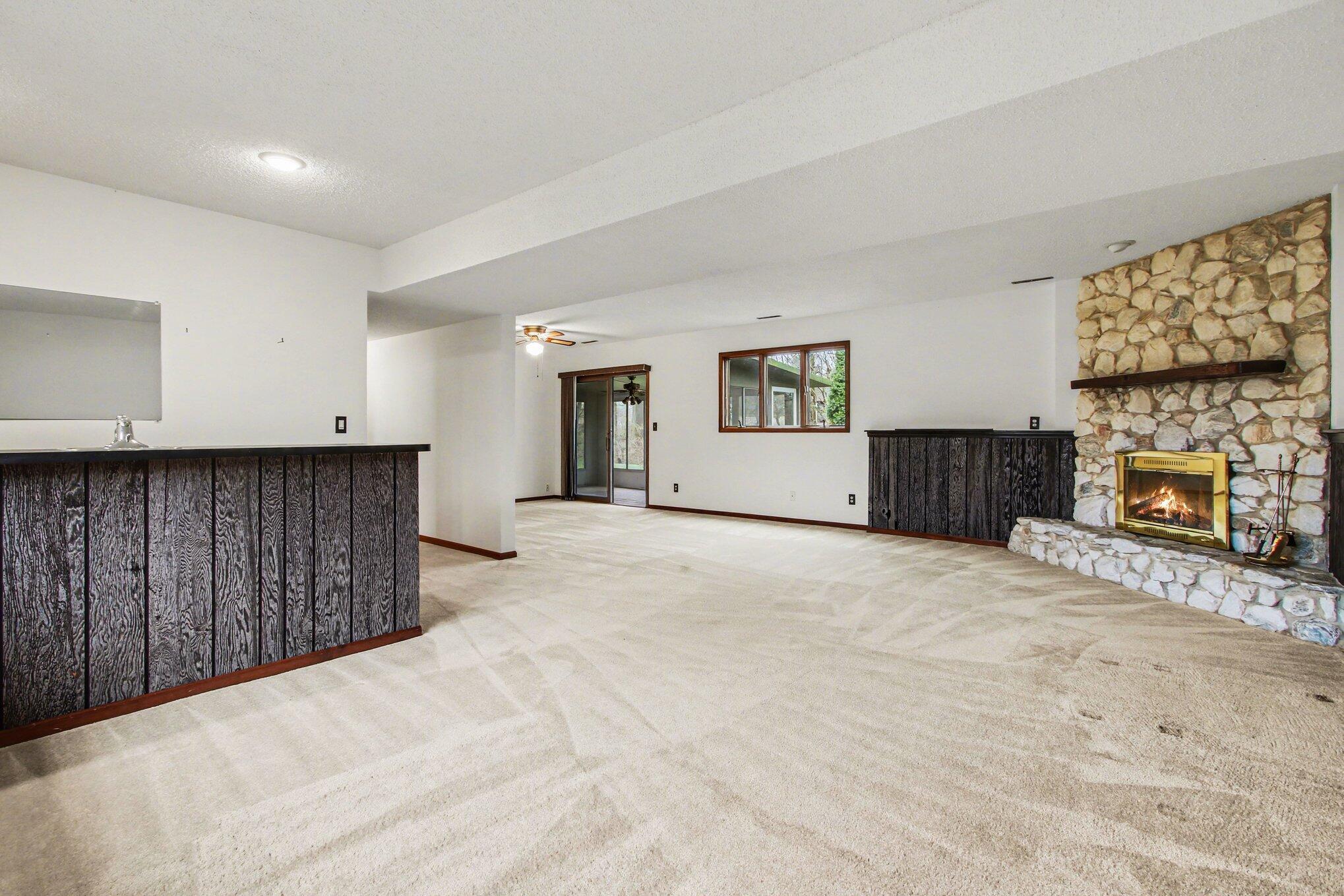 186 Wexford Road Valparaiso, IN 46385 - Photo 18 of 33 a view of a livingroom with a fireplace