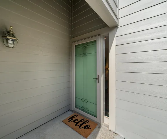 $300,000 | 624 Peninsula Court, Ann Arbor, MI 48105