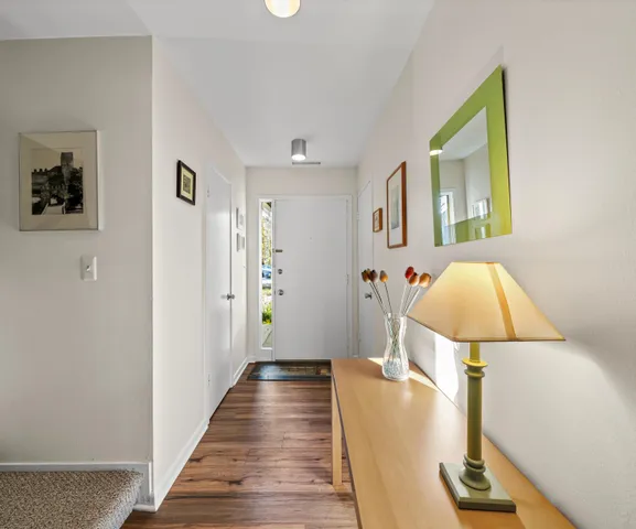 $300,000 | 624 Peninsula Court, Ann Arbor, MI 48105