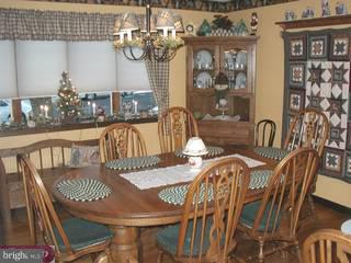 27 Petty Ridge Road Hamilton, NJ 08620 - Photo 3 of 6