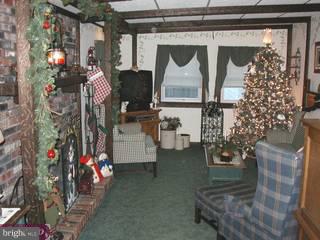 27 Petty Ridge Road Hamilton, NJ 08620 - Photo 4 of 6