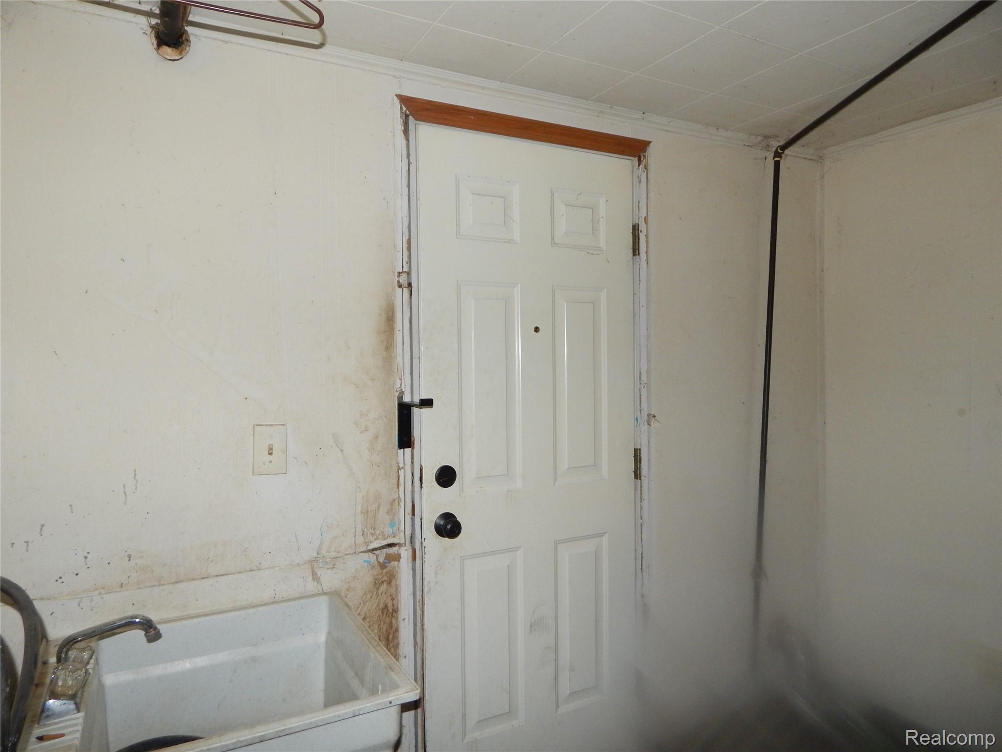 26844 Beverly Road Taylor, MI 48180 - Photo 17 of 21 DSCN4596.JPG
