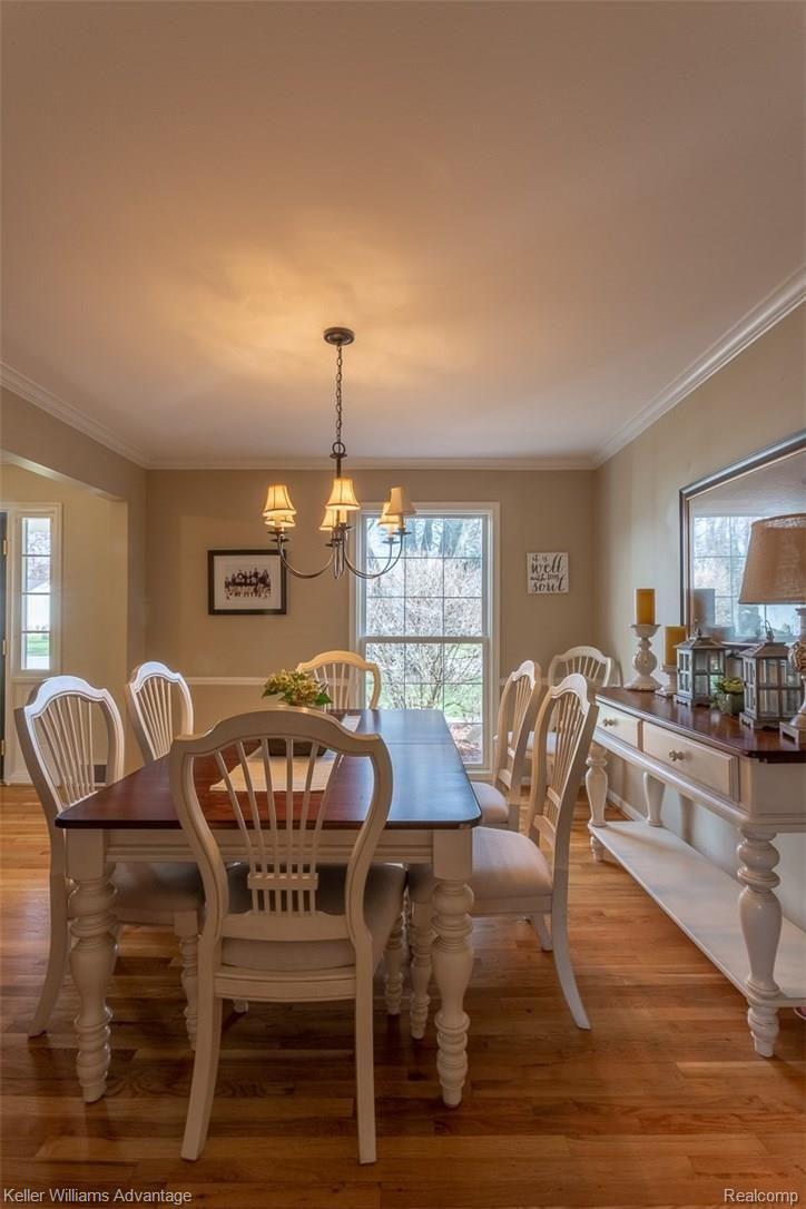 35966 Charter Crest Road Farmington, MI 48335 - Photo 25 of 69 Charter Crest_35966-Entry-Dining Room-34.jpg