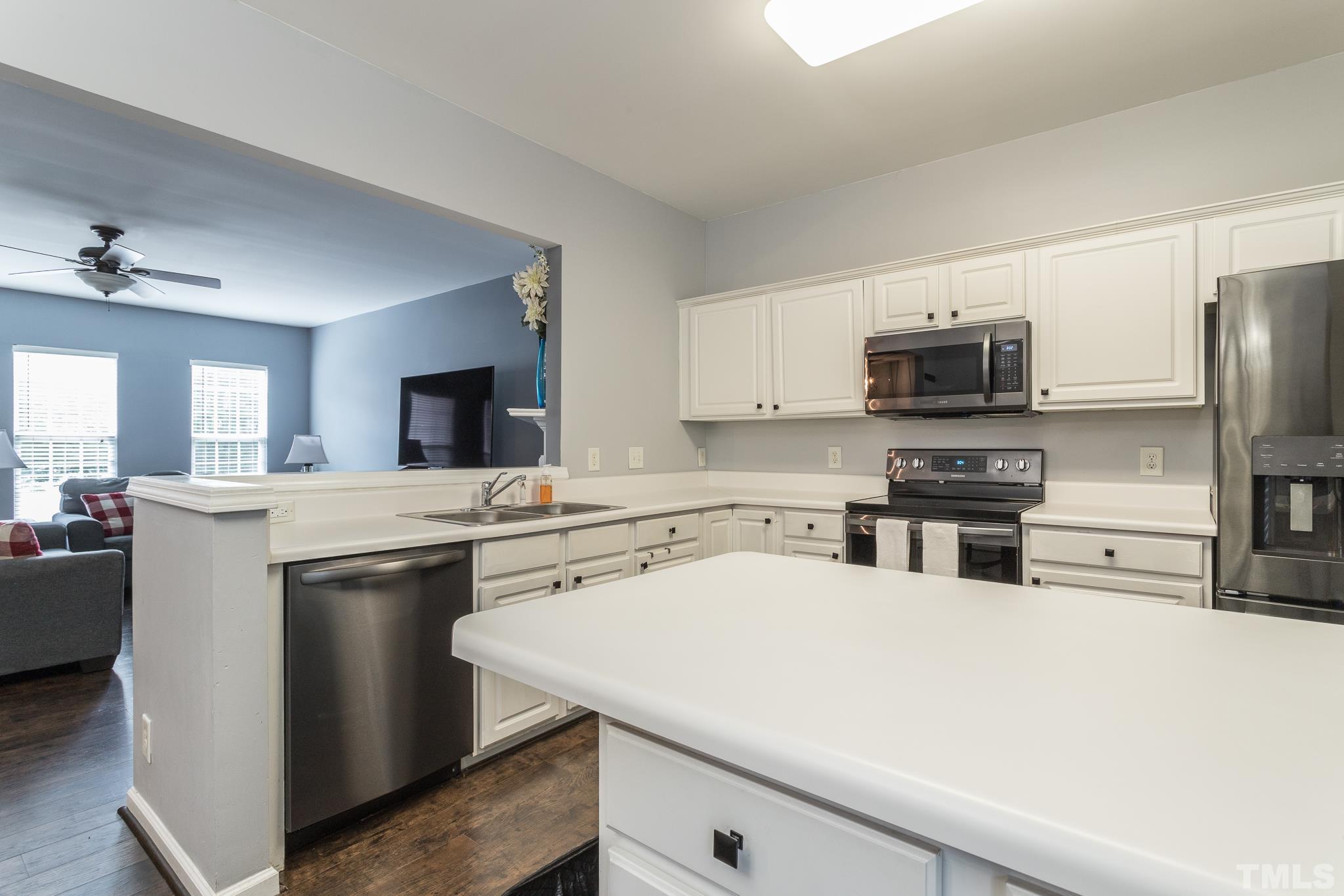 7214 Galon Glen Road Raleigh, NC 27613 - Photo 11 of 25 Gallery Image 11