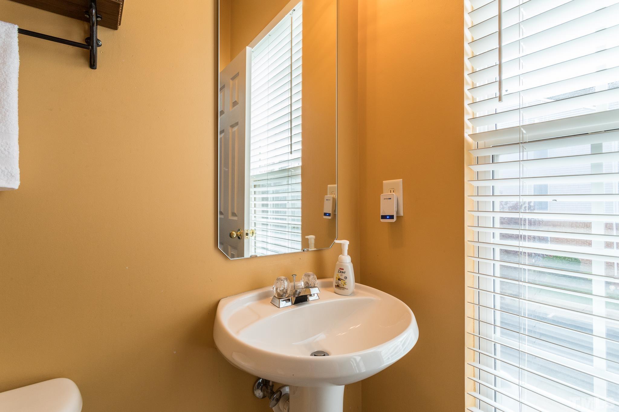 7214 Galon Glen Road Raleigh, NC 27613 - Photo 15 of 25 Gallery Image 15