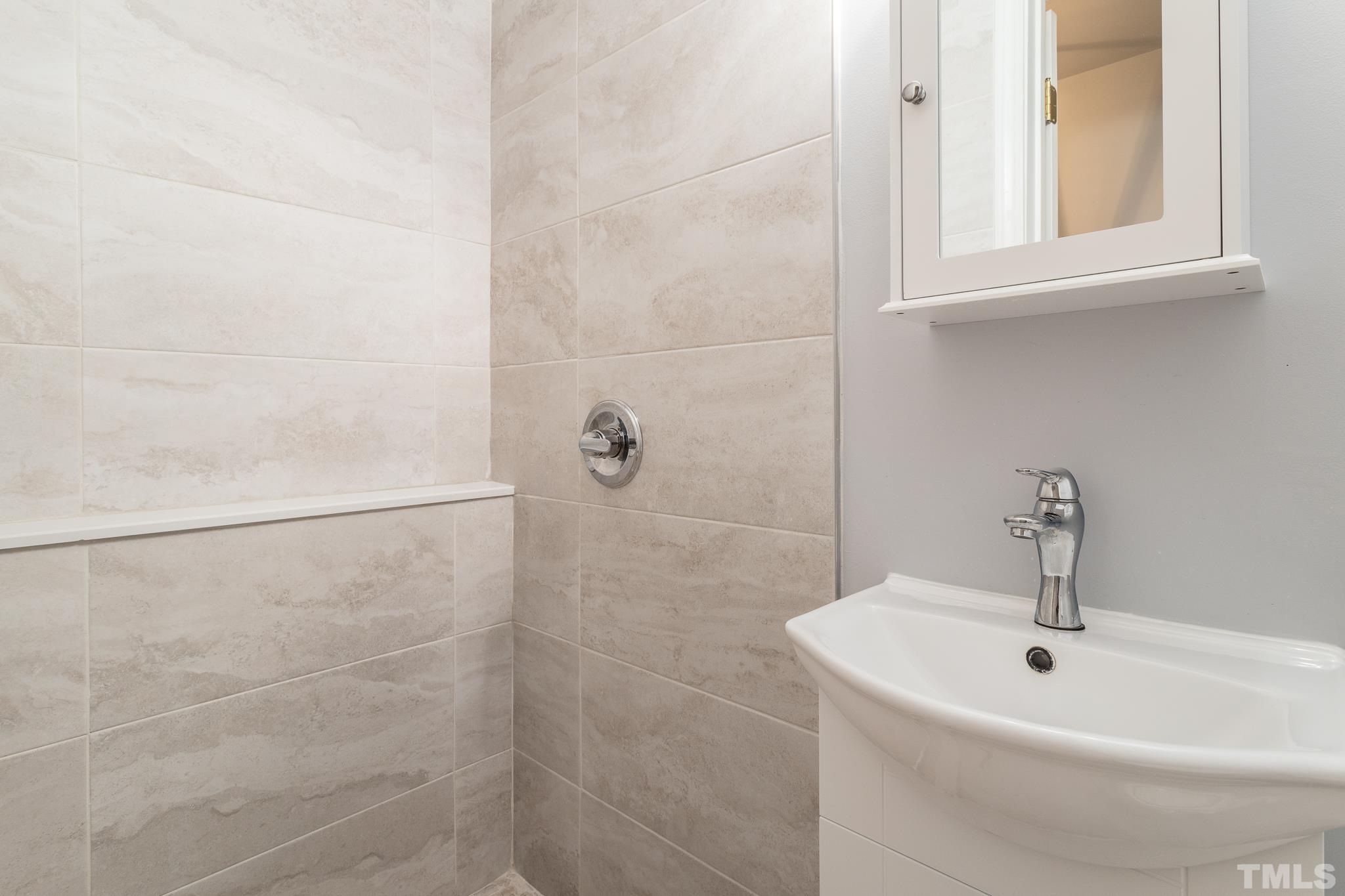 7214 Galon Glen Road Raleigh, NC 27613 - Photo 17 of 25 Gallery Image 17