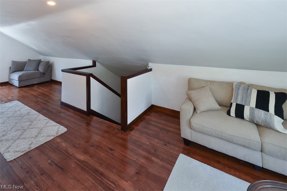 2272 Westminster Road Cleveland, OH 44118 - Photo 27 of 35 Gallery Image 27