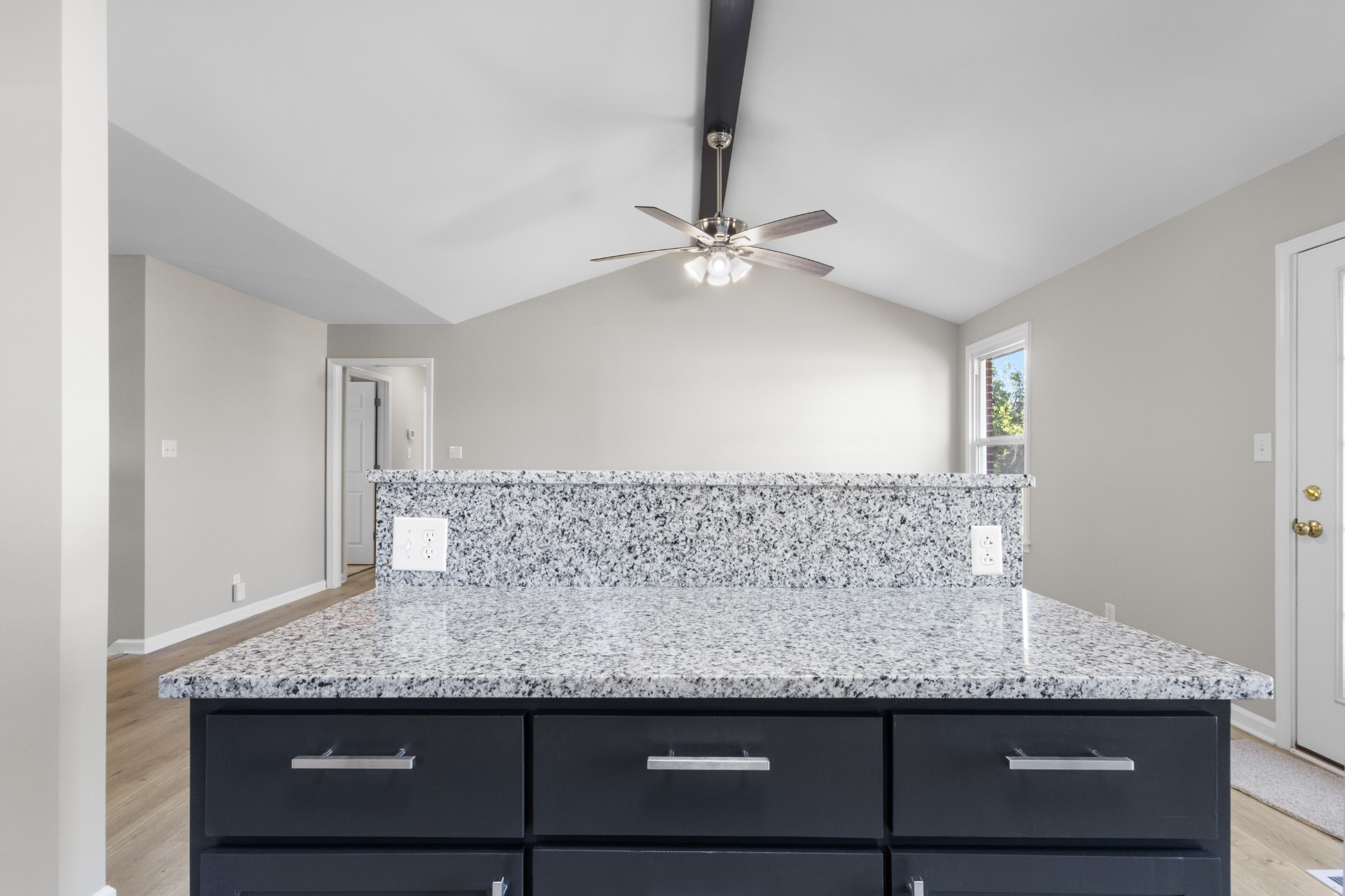 302 Windrush Drive Clarksville, TN 37042 - Photo 14 of 36