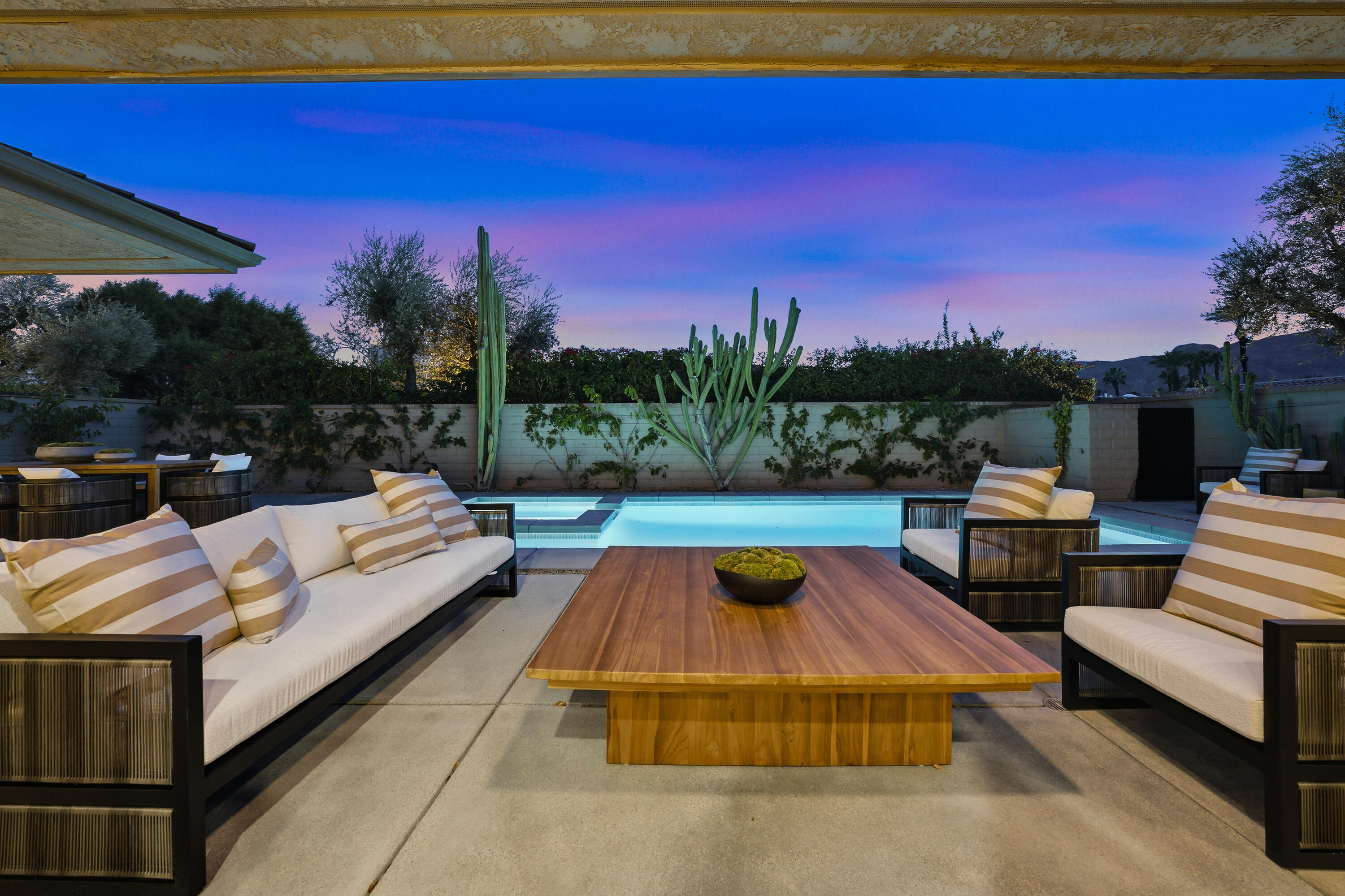 14 Rutgers Court Rancho Mirage, CA 92270 - Photo 2 of 59 02-Photo-2