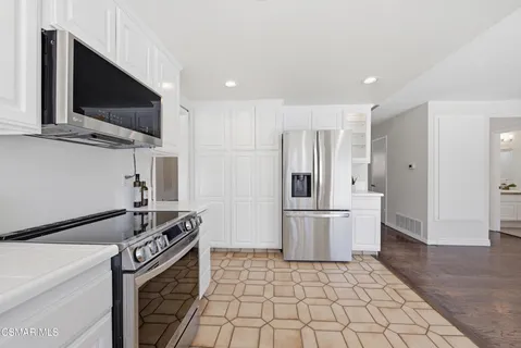 $1,049,000 | 383 Havenside Avenue, Newbury Park, CA 91320