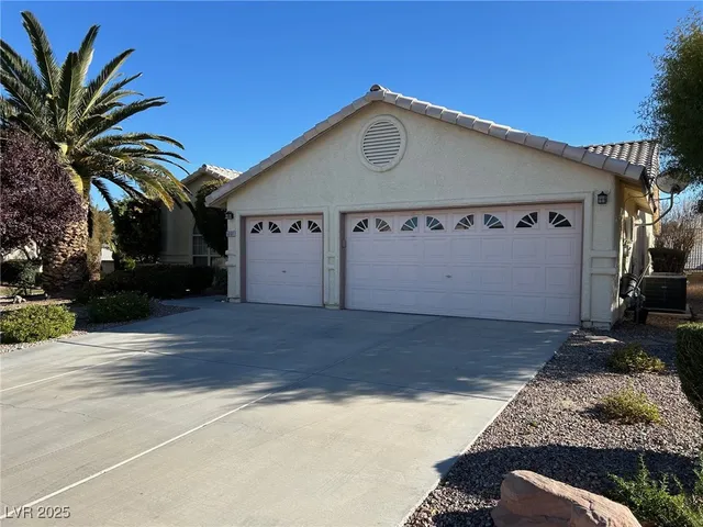 $2,500 | 5001 Palm View Drive, Las Vegas, NV 89130