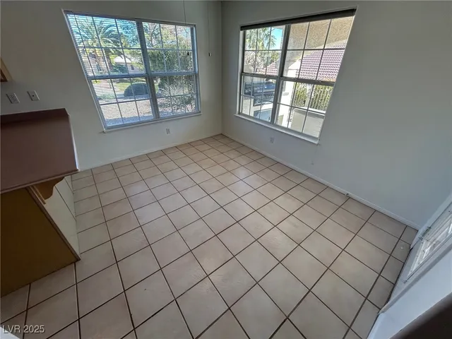 $2,500 | 5001 Palm View Drive, Las Vegas, NV 89130