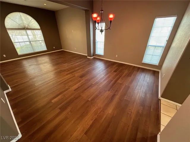 $2,500 | 5001 Palm View Drive, Las Vegas, NV 89130