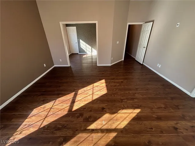 $2,500 | 5001 Palm View Drive, Las Vegas, NV 89130