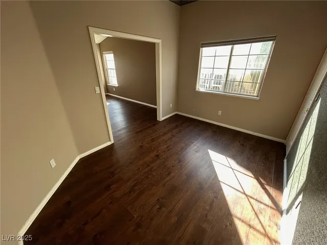 $2,500 | 5001 Palm View Drive, Las Vegas, NV 89130