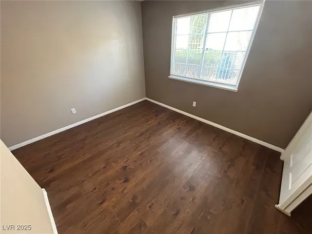 $2,500 | 5001 Palm View Drive, Las Vegas, NV 89130