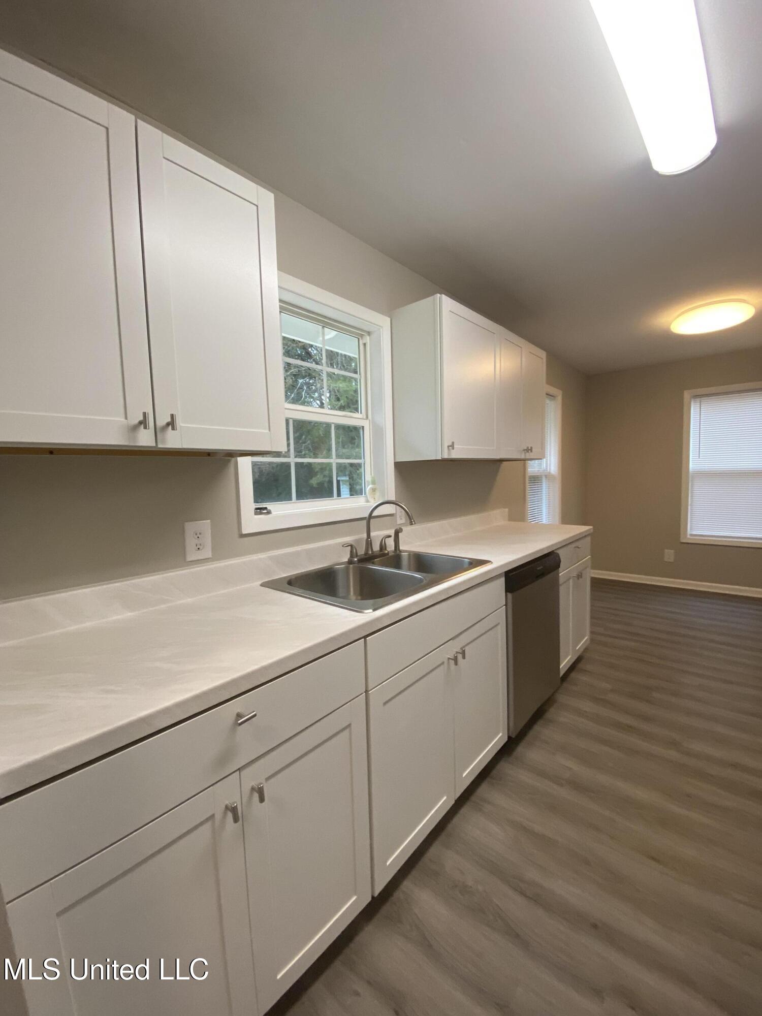 117 Interstate Hwy Farm Byhalia, MS 38611 - Photo 5 of 12 Photo Dec 12 2022, 11 29 20 AM