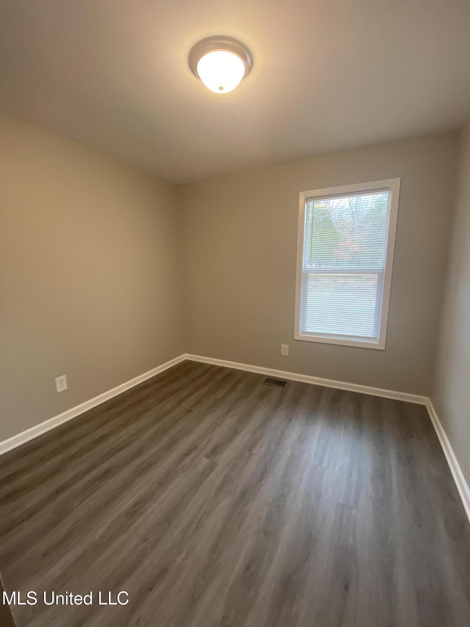 117 Interstate Hwy Farm Byhalia, MS 38611 - Photo 7 of 12 Photo Dec 12 2022, 11 30 26 AM