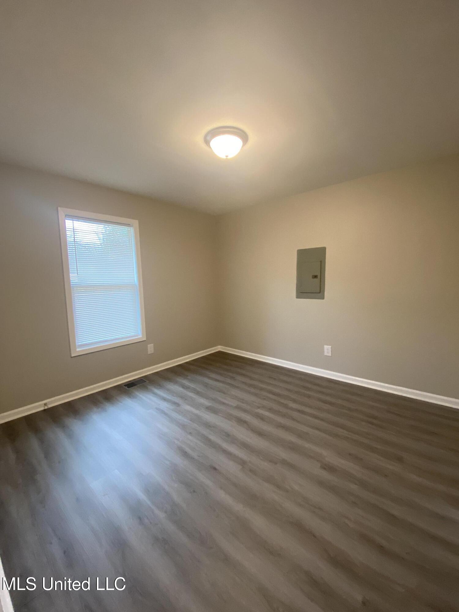 117 Interstate Hwy Farm Byhalia, MS 38611 - Photo 10 of 12 Photo Dec 12 2022, 11 31 07 AM