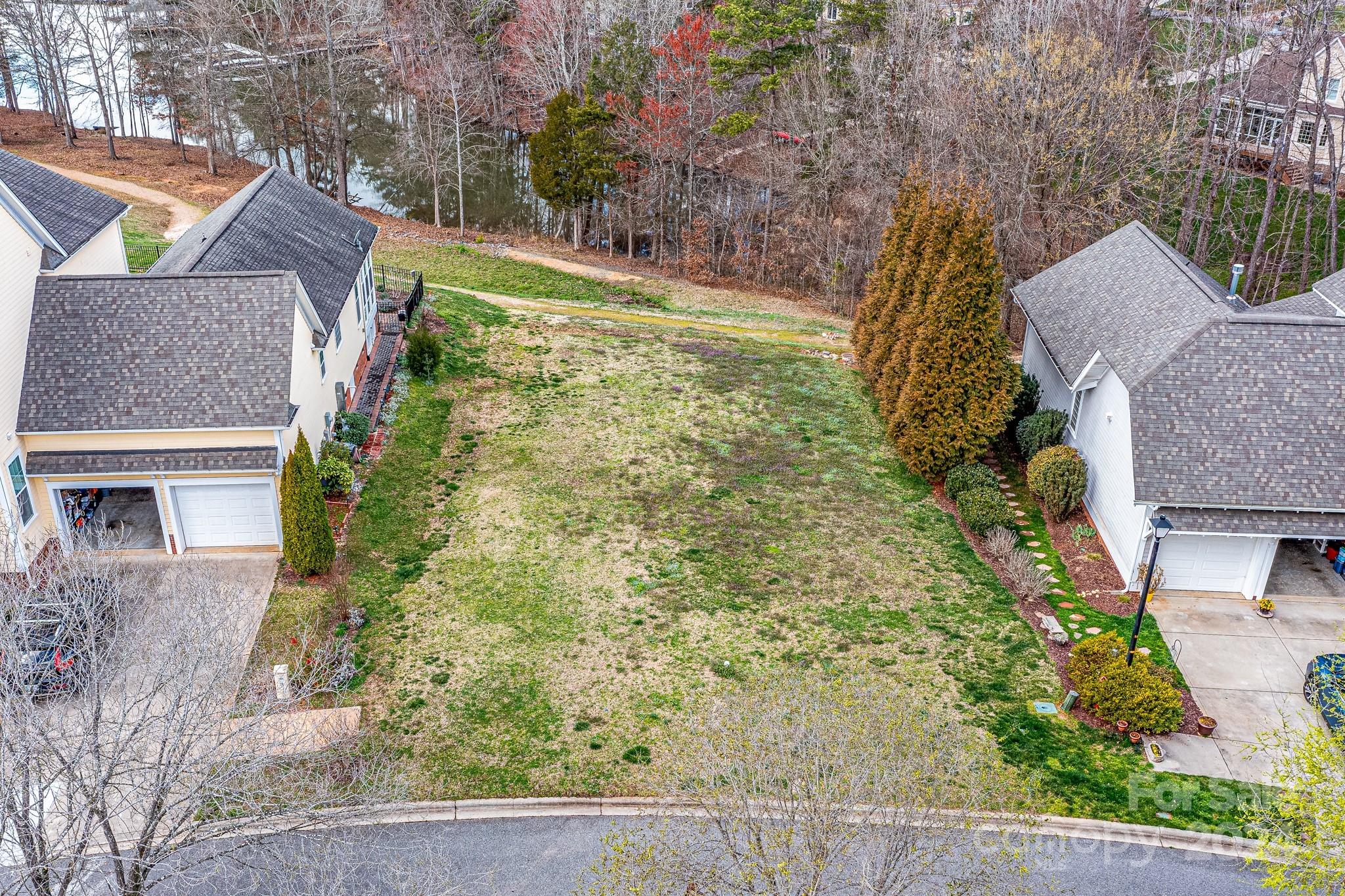 111 Poppy Field Lane Davidson, NC 28115 - Photo 28 of 28 front view of a house with a yard