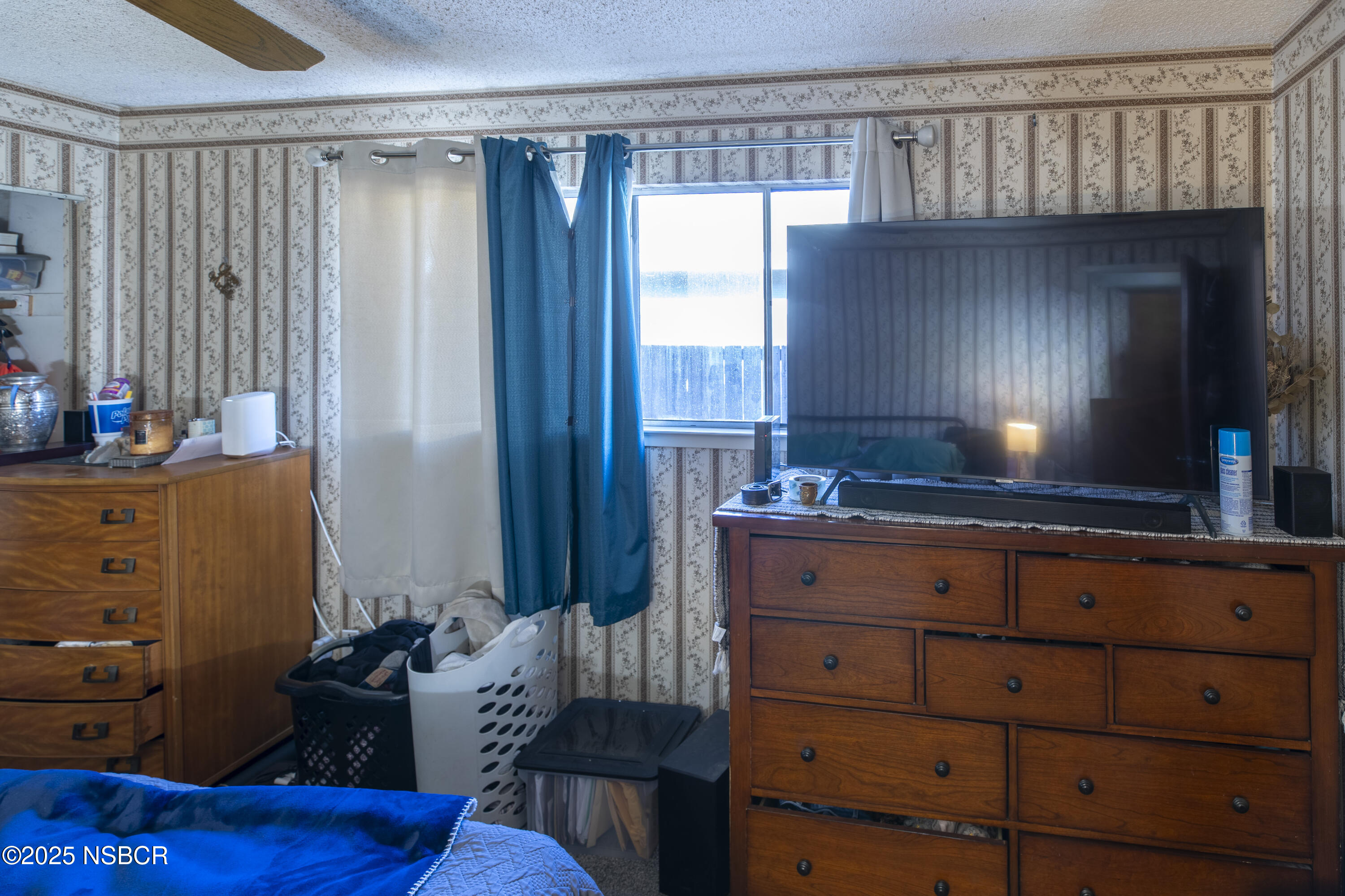 601 North Seventh Street Lompoc, CA 93436 - Photo 16 of 32 a room with furniture closet and a mirror