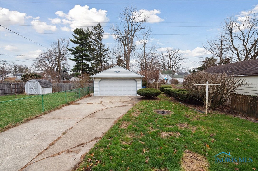 3734 Bellevue Road Toledo, OH 43613 - Photo 31 of 32 Gallery Image 31