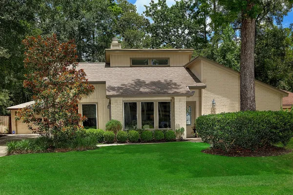 $3,450 | 4 Postvine Court, Spring, TX 77381
