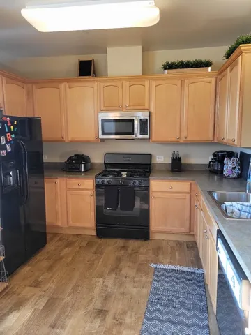 $284,000 | 4605 Sawgrass Boulevard, Wadsworth, IL 60083