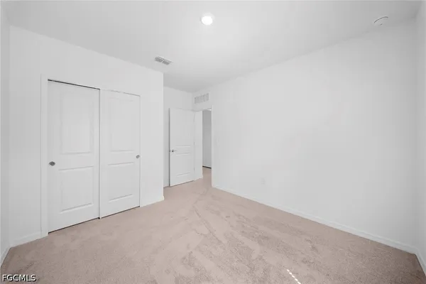 $2,000 | 270 Silent Lk Drive, Lehigh Acres, FL 33974