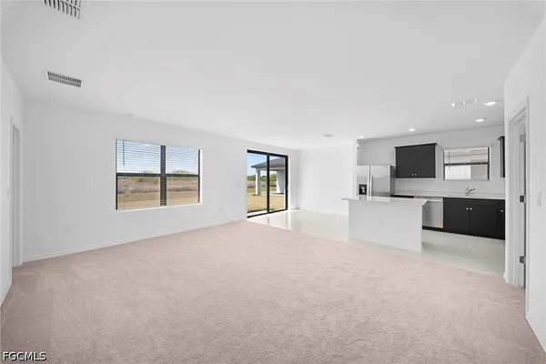 $2,000 | 270 Silent Lk Drive, Lehigh Acres, FL 33974