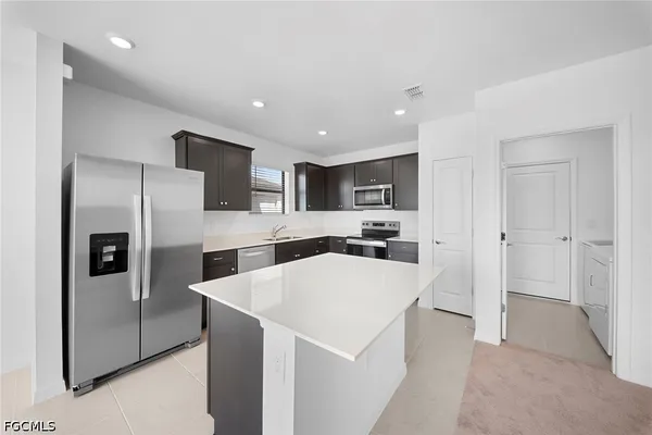 $2,000 | 270 Silent Lk Drive, Lehigh Acres, FL 33974