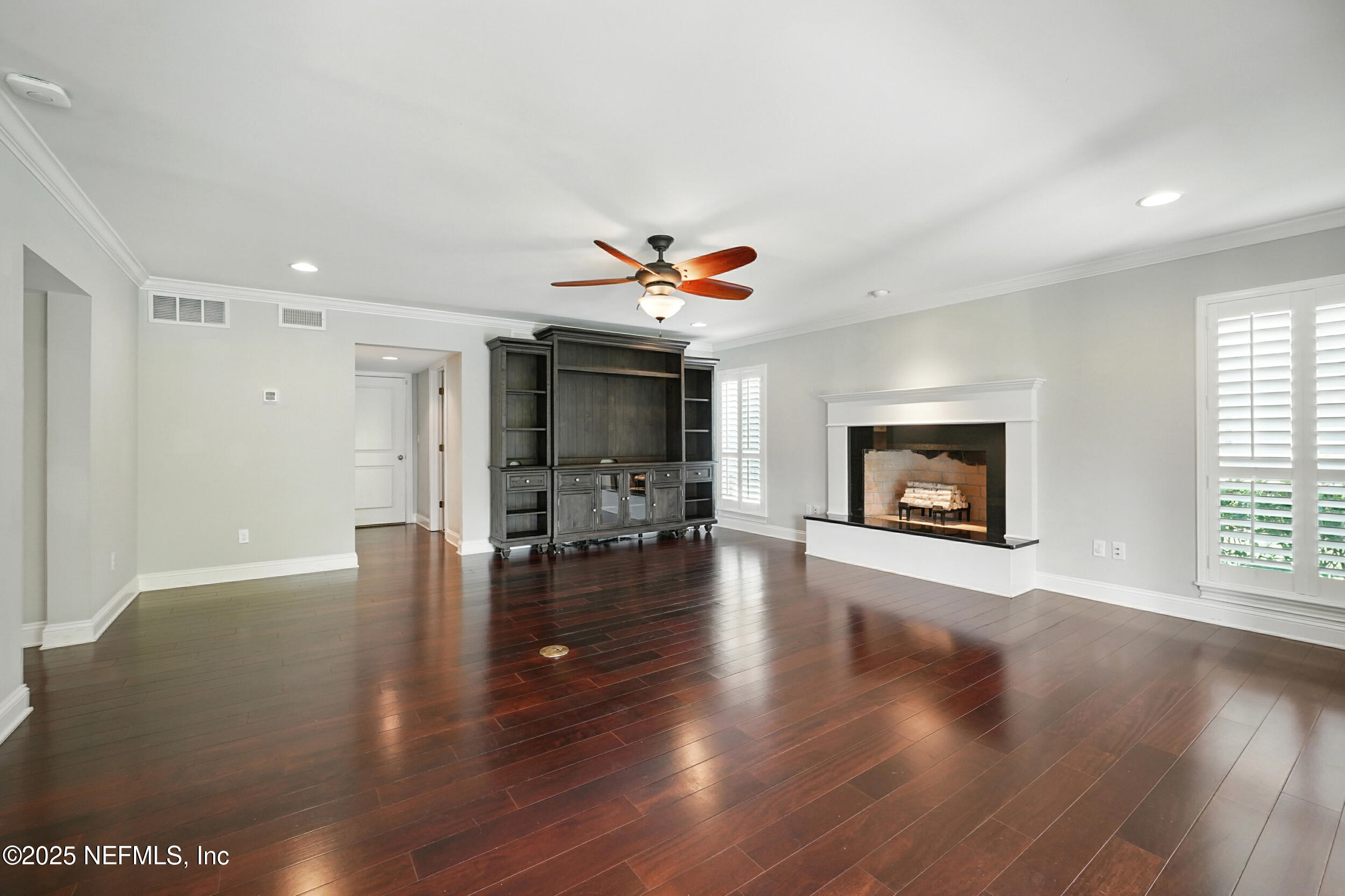 10813 Crosswicks Road Jacksonville, FL 32256 - Photo 8 of 49 Fireplace