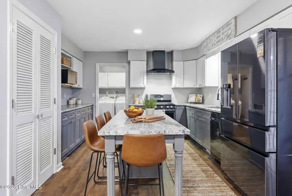 $430,000 | 5 Birdie Drive, Whispering Pines, NC 28327