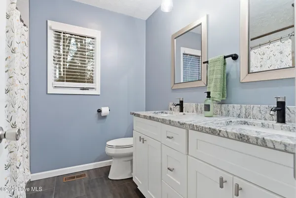 $430,000 | 5 Birdie Drive, Whispering Pines, NC 28327