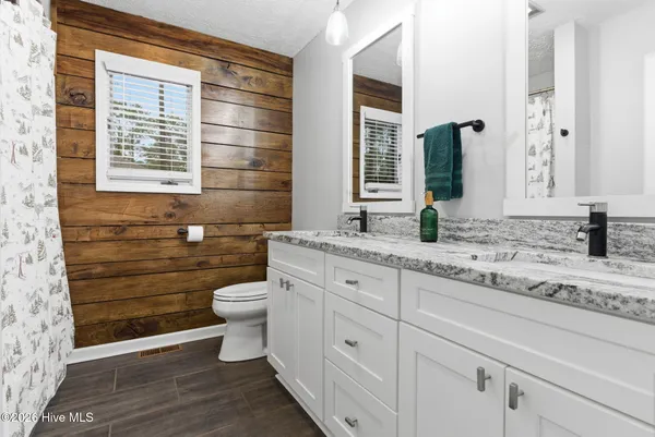 $430,000 | 5 Birdie Drive, Whispering Pines, NC 28327