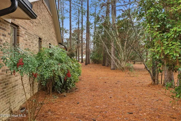 $430,000 | 5 Birdie Drive, Whispering Pines, NC 28327