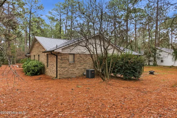 $430,000 | 5 Birdie Drive, Whispering Pines, NC 28327