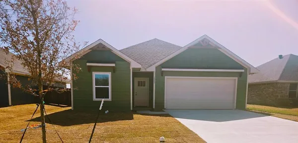 $2,250 | 1342 Wyatt Street, Waxahachie, TX 75165